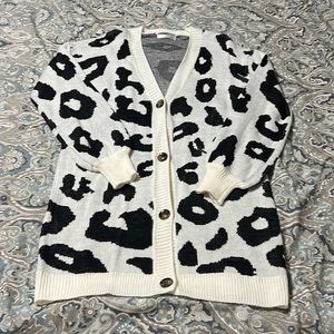 EUC Blakely acrylic leopard cardigan